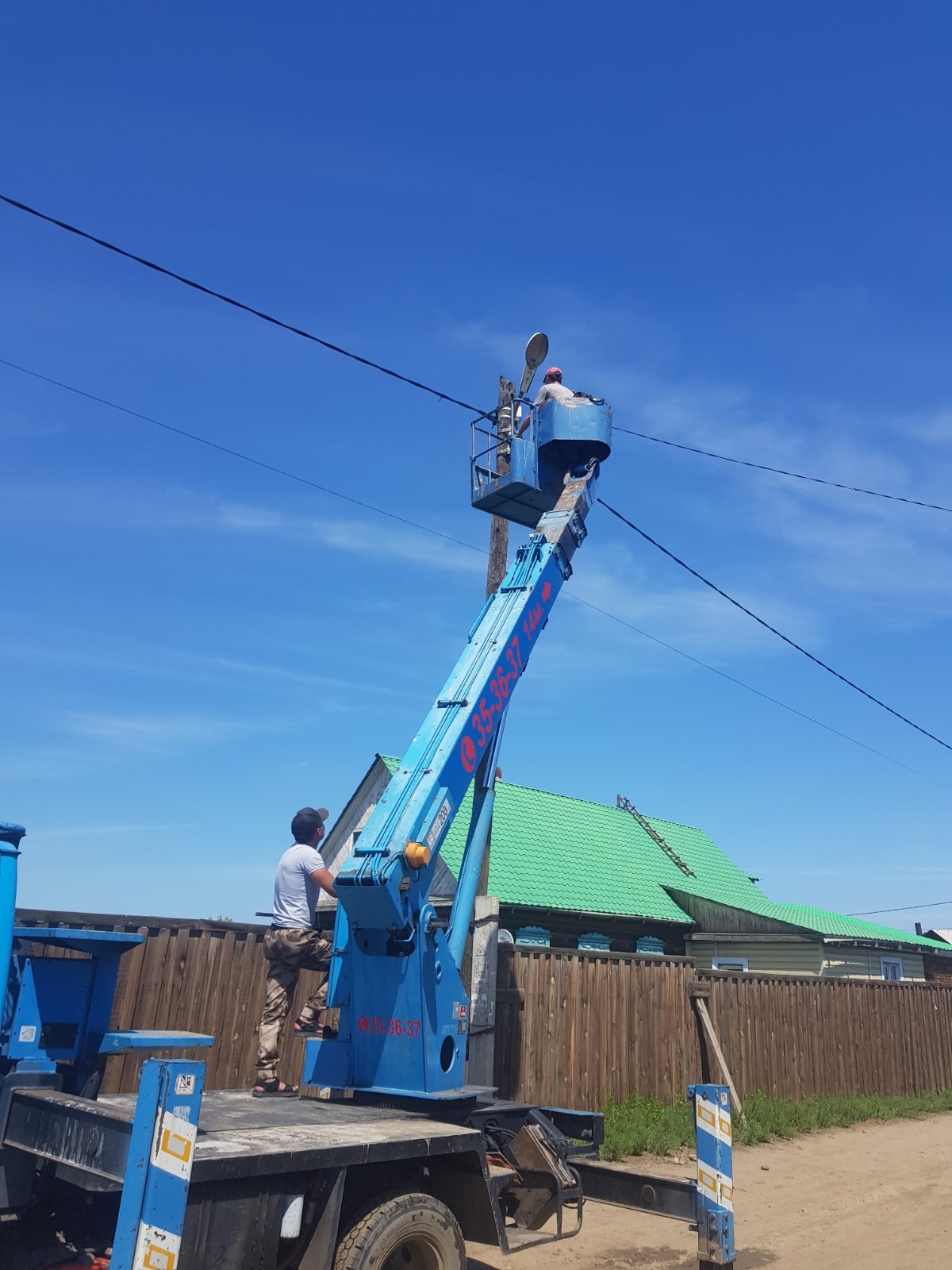 В Хойтобэе делают освещение