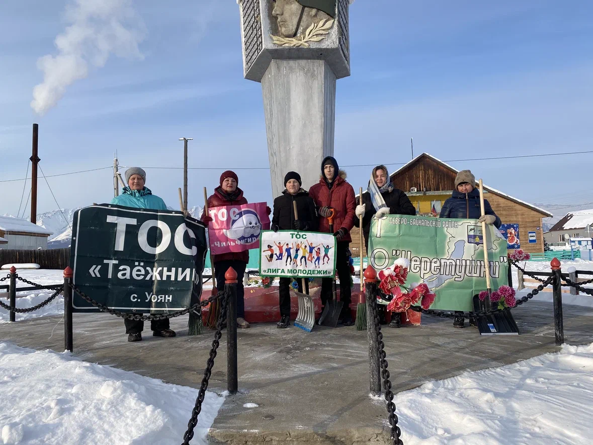 Субботник по благоустройству памятника истории и культуры “Воинам-землякам”