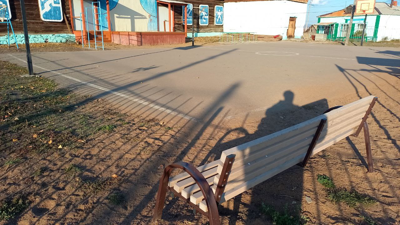 ТОС “Дружба” Установка лавочек на площадку спорта и отдыха