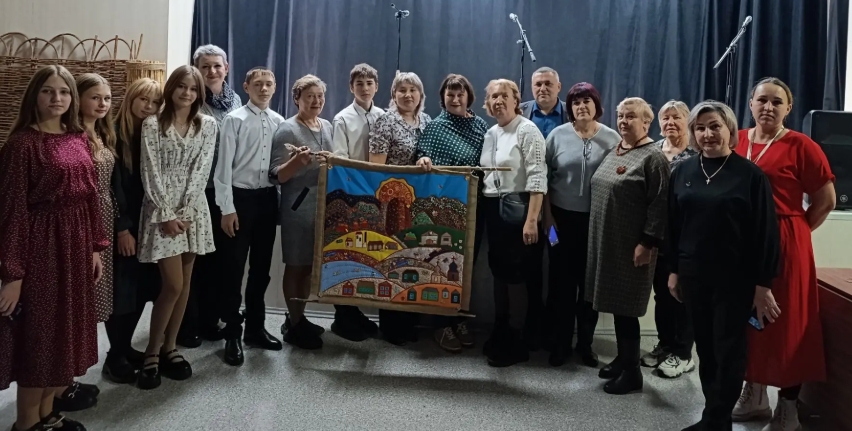 ТОСовский мост дружбы между посёлком Николаевский и селом Большой Куналей.