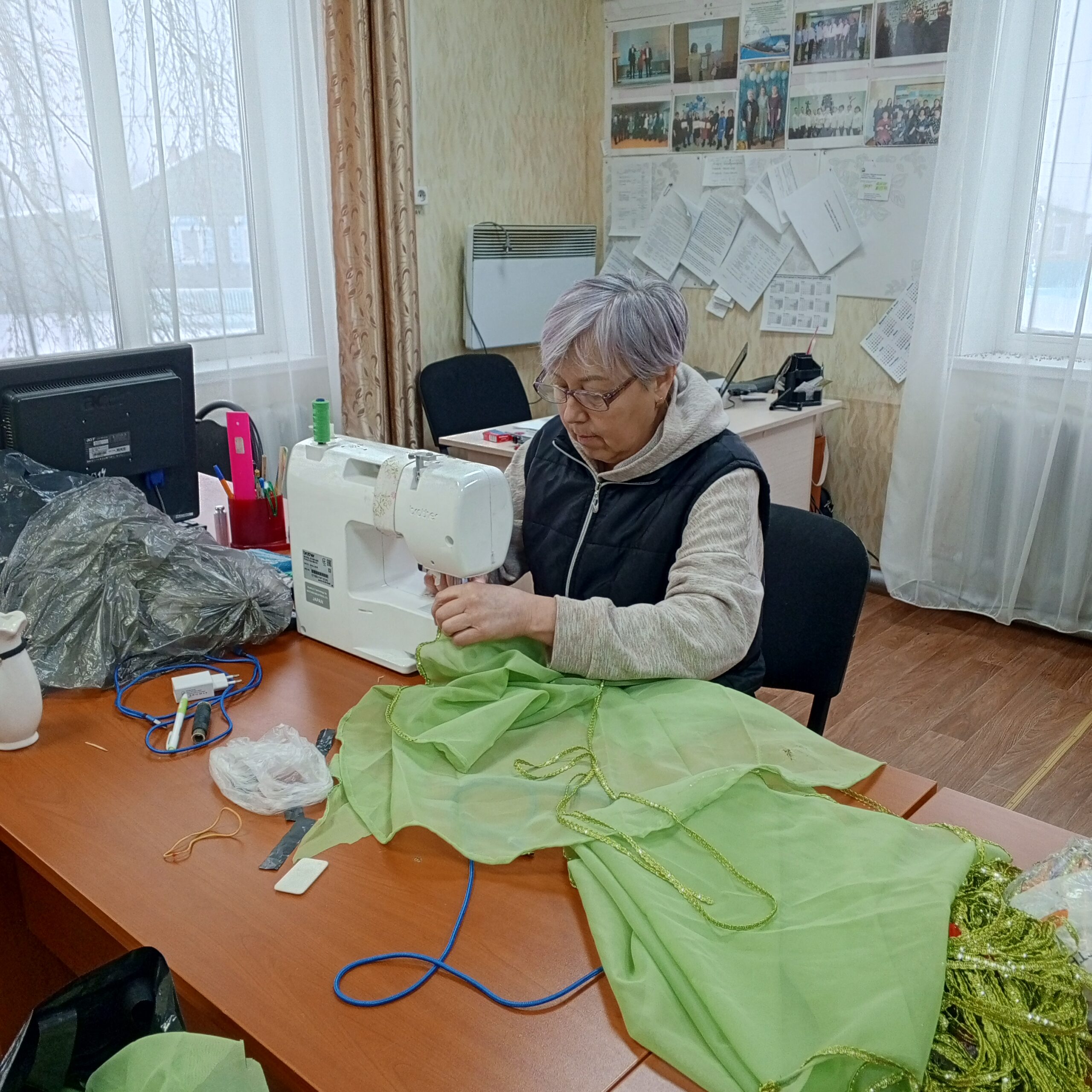 ТОС “Низовское” Пошив накидок к танцу к празднику «День матери»
